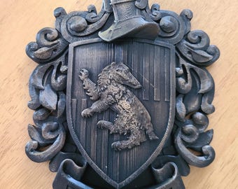 Enchanted Wizard House Emblem Wall Display – 3D Printed Crest for Each Magical House
