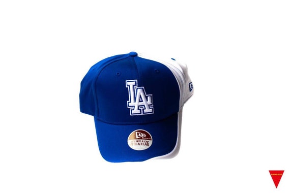 stap in Verantwoordelijk persoon maatschappij Buy Blue LA Hat & White 90's Dodgers New Era Baseball Cap One Online in  India - Etsy