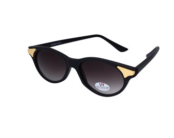 1950s Cat Eye Winged Sunglasses – Black Frame With White  display picture 1