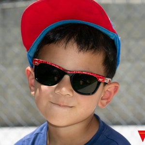 80&#39;s Red Ray-Ban Sunglasses, Wayfarer For Kids, B&L Made in USA, Unworn Vintage