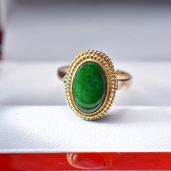 14K Yellow Gold Jadeite Jade  Ring, Grade "A" Natural Untreated Jade Ring Size 5.75
