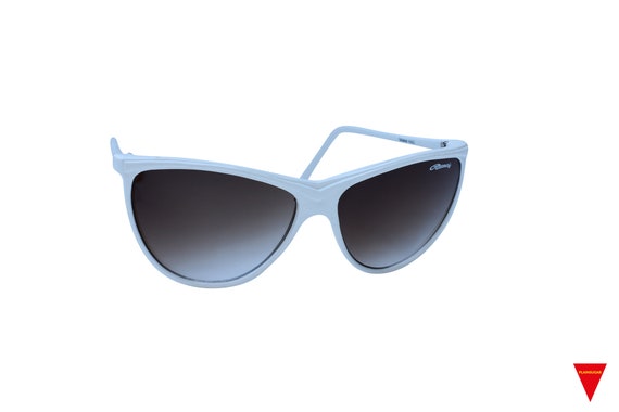 70's White Cat Eye Sunglasses, Ravonni Optical Qu… - image 1
