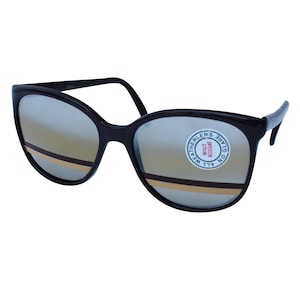 1970s Vintage Round Sunglasses: Black Frame, Polarized Lenses