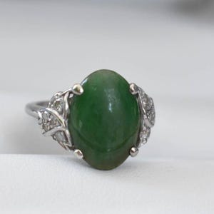 14K White Gold Jade Ring with Diamond Accents - Size 4