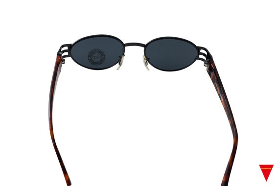 Vintage Sunglasses 80's Black Oval Frame with Bla… - image 5