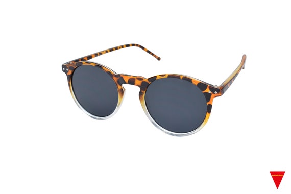 KARLSTAD | Women Classic Round Lennon Fashion Sunglasses - Cramilo Eyewear  - Stylish & Trendy Eyewear