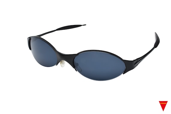 90s Vintage Black Metal Wraparound Sunglasses - Small Frame  display picture 2