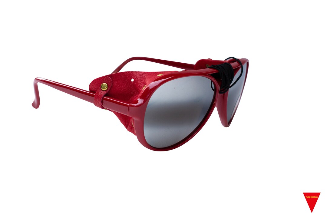 RED ASHAY LIONレッドアッシェイ ライオンFrosted Glass RED ASHAY