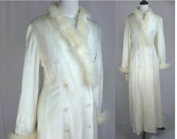 Vintage large white coat, 70s faux fur robe, Odett