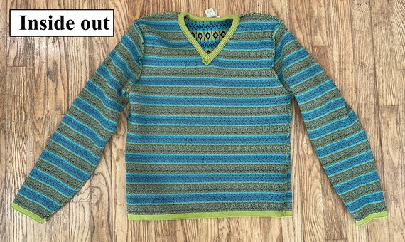 Vintage stretchy sweater, 90s medium to large v-n… - image 6