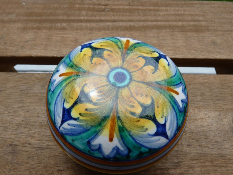 Gialletti Giulio Deruta Dec A Mano Glazed Ceramic Trinket Pod Ceramiche