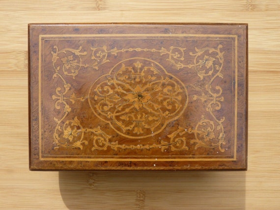 Antique 19th C. Walnut Burl Vanity Jewelry Box Inl