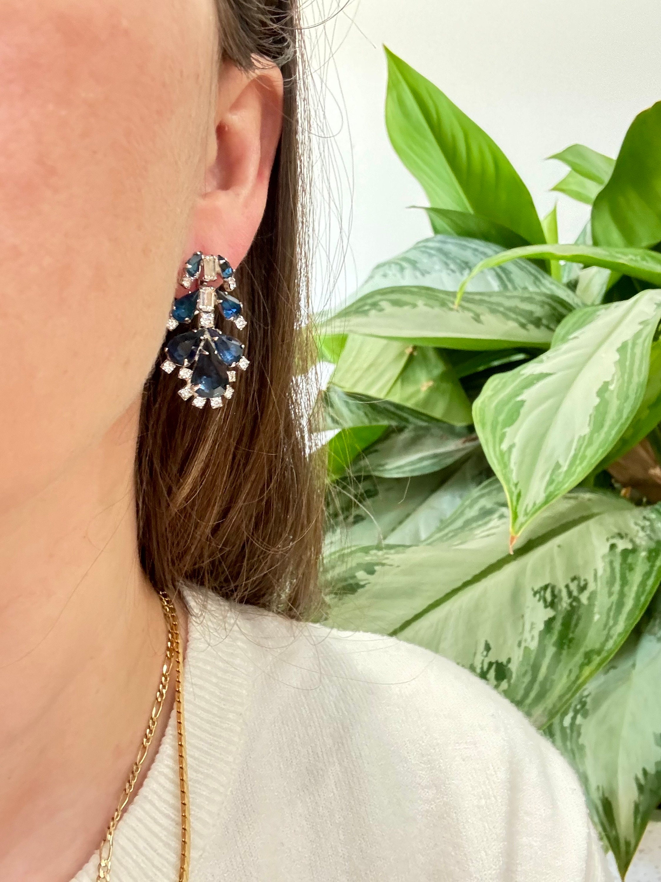 Vintage 1960s Blue Rhinestone Dangle Clip on Earrings - Etsy display picture 2