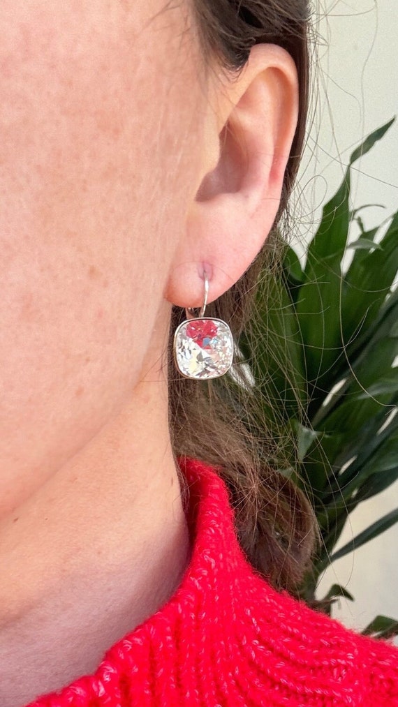 Vintage Sparkling Swarovski Crystal Dangle Earring
