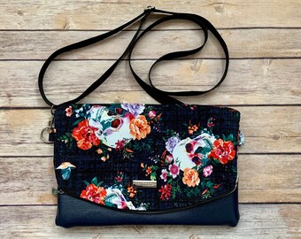 Heidi Foldover Clutch in Coral Roses