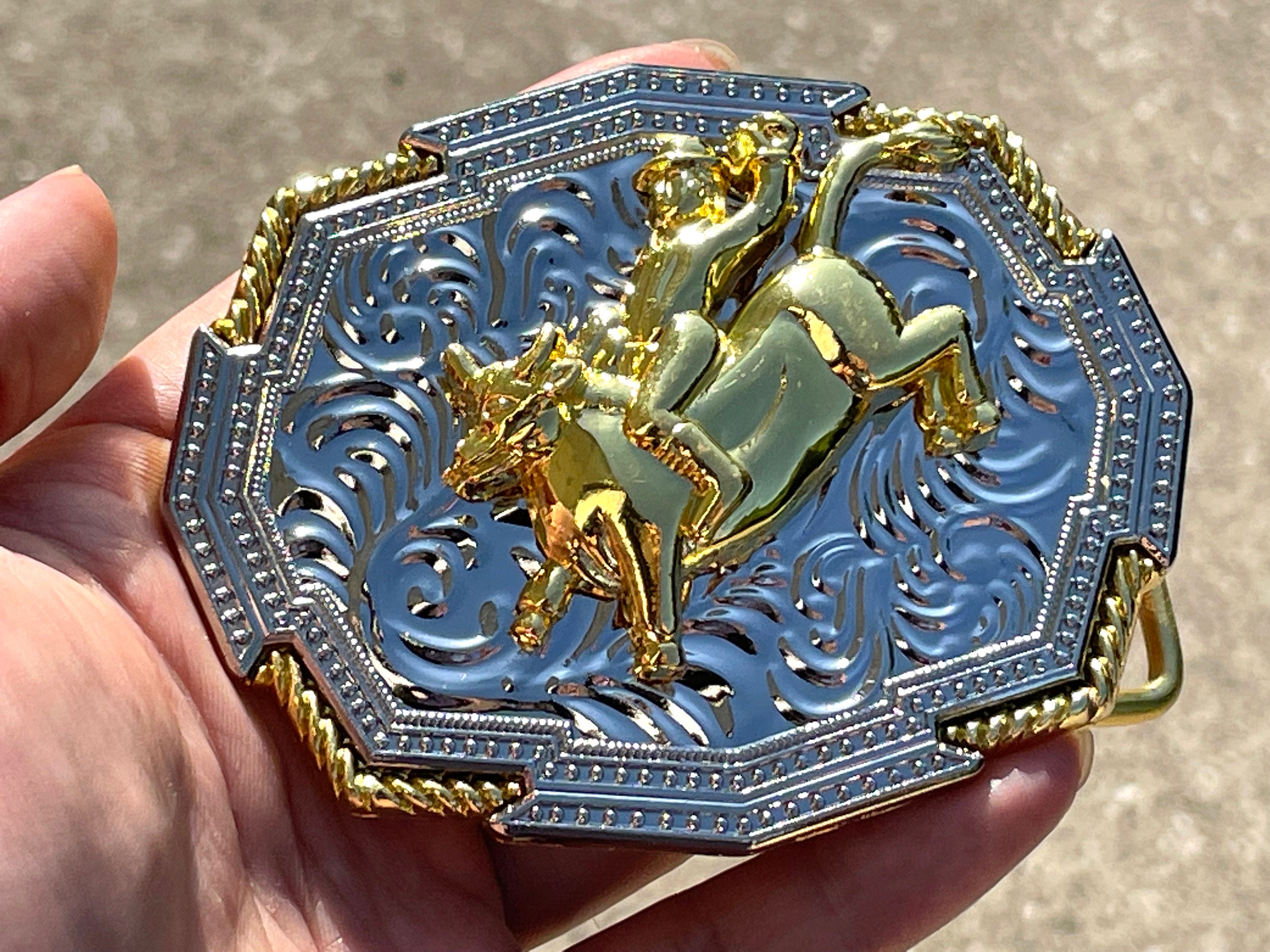 Western Rodeo Cowboy Belt Buckle: Gold & Silver Bull Rider  display picture 3
