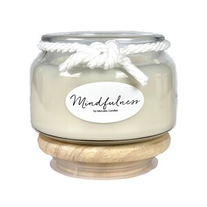 Lavender Candle - 8oz Lavender and Sandalwood Aromatherapy Candle, Lavender Scented Candle Made with Soy Wax and Pure Essential Oils