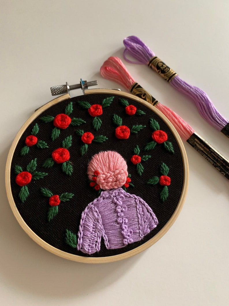 Flower girl Handmade Embroidery hoop art embroidered red roses embroidery hoop girl hair image 1