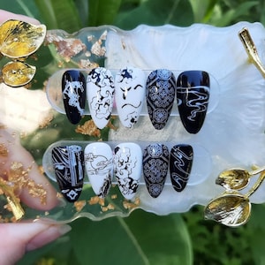 Heavens Official Blessing Tian Guan Ci Fu Bai Wuxiang White No Face Inspired Handmade Press-On Nails