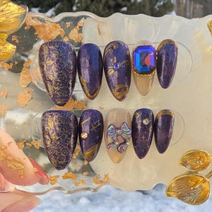 Violet pailleté et or, clous à presser faits main Infinity Nikki : inspiré des étoiles de mer