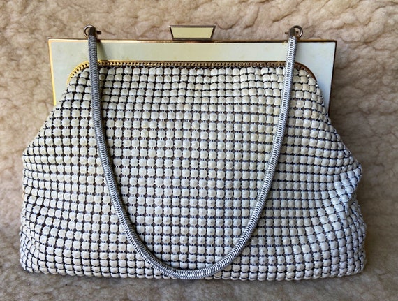 glomesh clutch bolsa