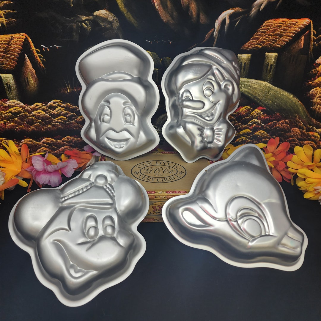 Lot of 4 1976 Wilton Disney Cake Pans. Birthday Dessert Etsy