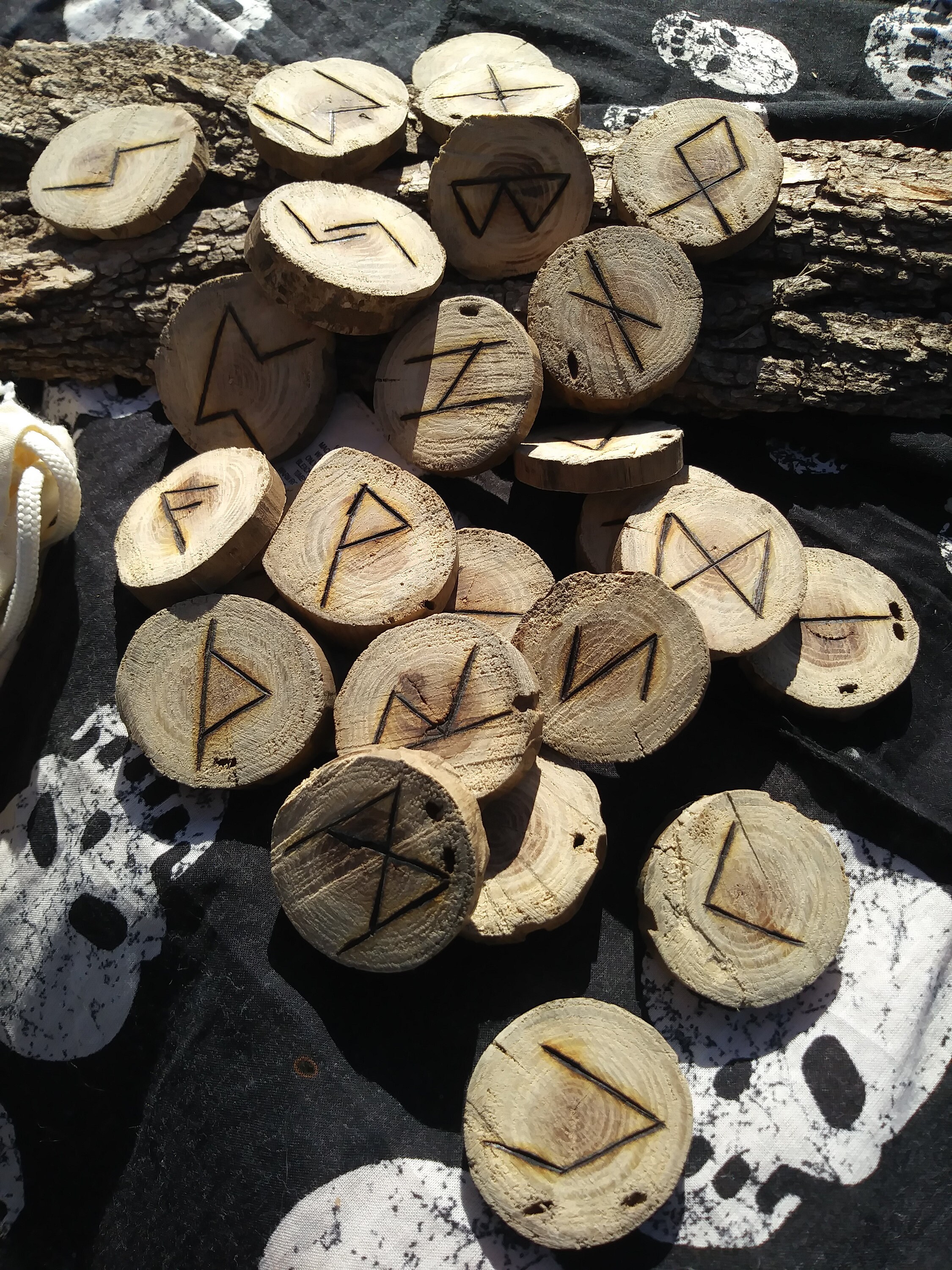 Maple Rune Set Wood Runes Divination Runes Etsy UK