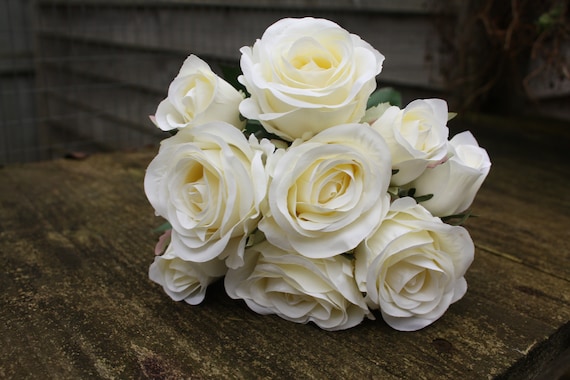 SILK ROSES 7cm TIED BUNCH SMALL BOUQUET 7 x BRIDAL WHITE PALEST IVORY