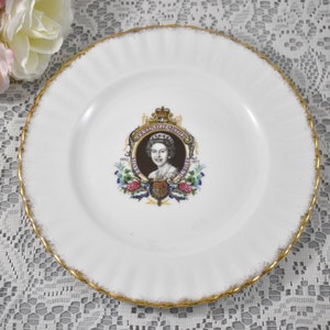 Queen Elizabeth&#39;s Silver Jubilee Commemorative Plate - Royal Kent