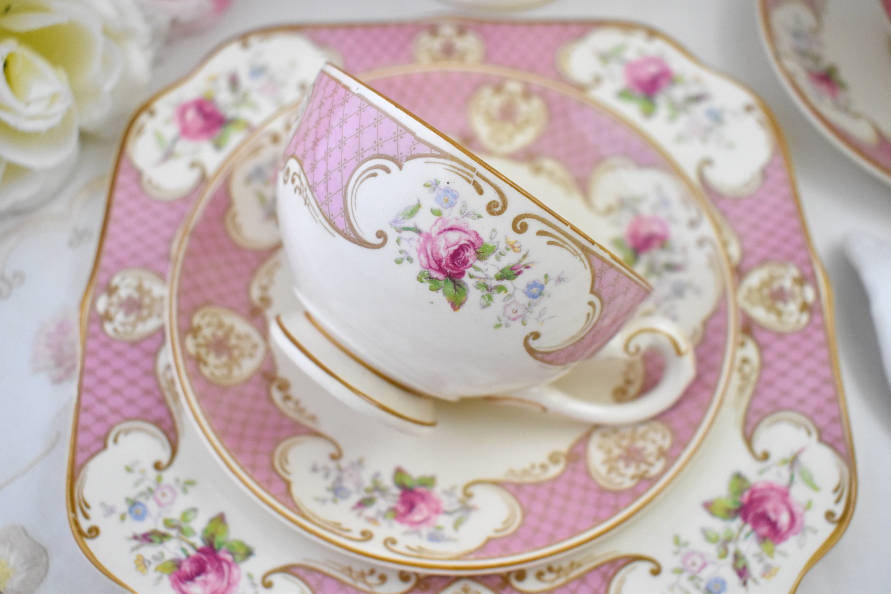 Staffordshire Rose - Etsy Staffordshire Rose - Etsy