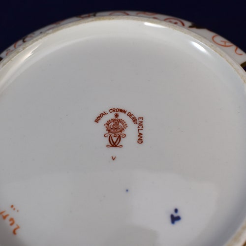 Royal Crown Derby Traditional Imari Carafe - shops Waste Bowl or Creamer