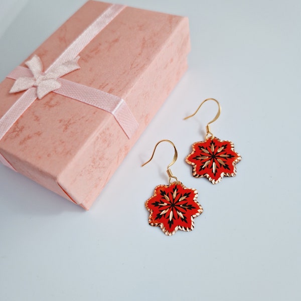 Pour femme boucles d'oreilles en cuivre faites à la main coupées en flocon de neige rouge, boucles d'oreilles Design Floral,