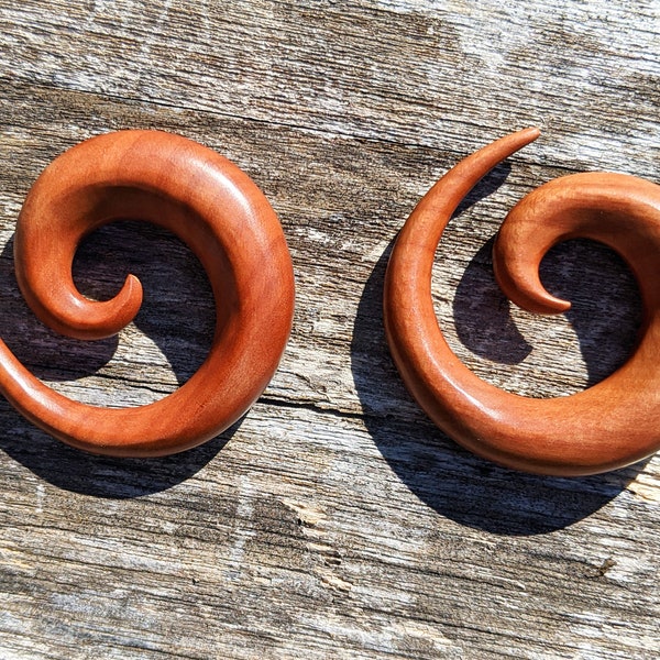 Pair Organic Hand Carved Sawo Wood Hoop Ear Plugs with Spiral Curls Gauged Earring ~ Solid Color 3mm 8G 4mm 6G 5mm 4G 6mm 2G 8mm 00G