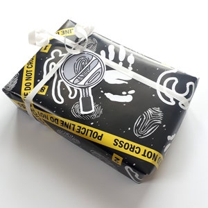 CSI Crime Scene Gift Wrapping Set