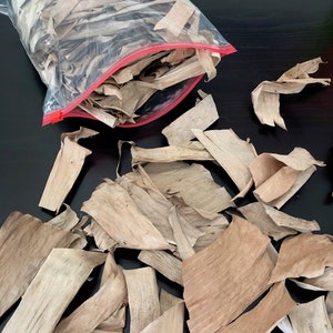 Dried Banana Leaves 3oz: Tea, Reptile Terrarium Leaf Litter, Betta Fish Aquarium- Naturally Grown