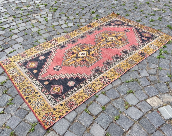 Vintage area rug, Turkish bohemian rug, Entryway rug, Kitchen wool rug, Kilim rug, 103 x 186 cm = 3,3 x 6,1 ft