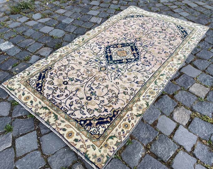 Hand-Knotted Vintage Turkish Handmade Wool Rug - Boho Kilim Design, Natural Colors, Organic Carpet 82 x 151 cm = 2,6 x 4,9 ft
