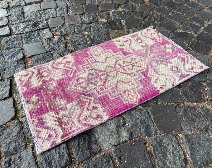 Turkish carpet, Bohemian small rug, Vintage wool rug, Home decor, Entryway rug, Doormats, Purple rug | 42 x 79 cm = 1,3 x 2,5 ft