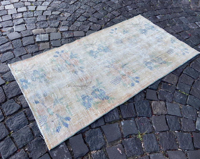 Vintage rug, Area Rug, Turkish rug, Home decor, Wool rug, Handmade rug, Carpet, Kilim | 80 x 149 cm = 2,6 x 4,8 ft