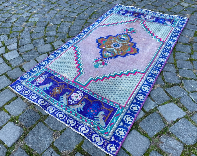 Interior Decor, Area rugs, Vintage rugs, Turkish rugs, Room Decor, Bohemian rug, Carpet 74 x 143 cm = 2,4 x 4,6 ft