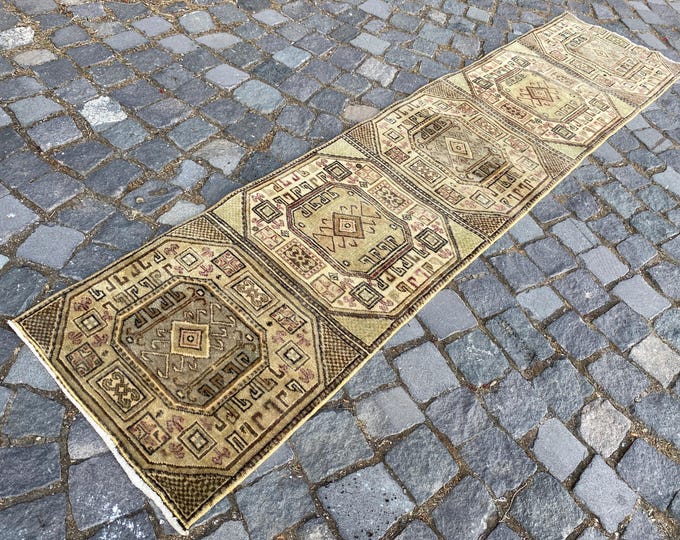 Runner Rug Handmade vintage rug Turkish runner rug Wool rug Carpet Bohemian rug Oushak Rug Traditional rug Persien Rug Antique Rug