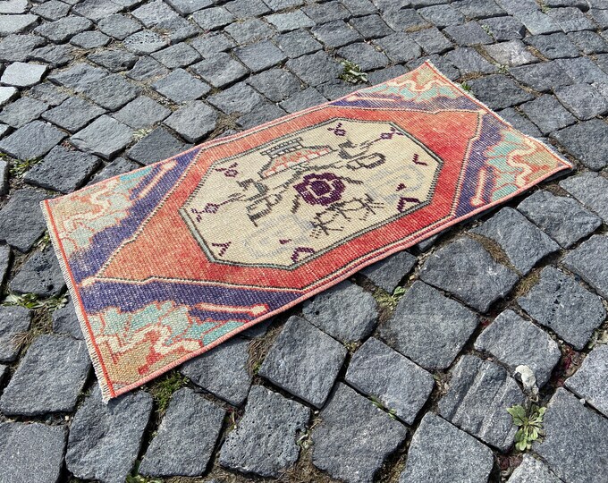 Turkish rug, Vintage rug, Small Rug, Doormat, Home decor, Wool rug, Handmade rug, Carpet, Kilim | 40 x 86 cm = 1,3 x 2,8 ft