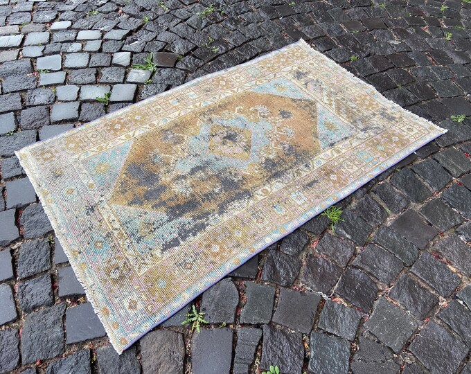 Wool rug, Area Rug, Turkish rug, Home decor, Vintage rug,  Handmade rug, Carpet, Kilim | 80 x 129 cm = 2,6 x 4,2 ft