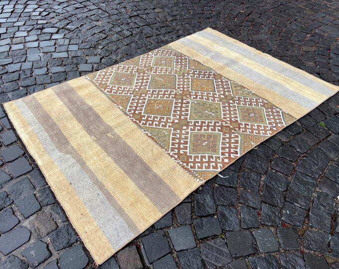 Turkish kilim, Area kilim, Vintage rug, Wool rug, Handmade rug, Bohemian rug, Carpet, Anatolian rug, Decor rug | 130 x 194 cm = 4,2 x 6,3 ft