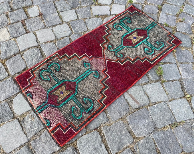 Wool rug, Small rug, Doormat, Vintage rug, Turkish rug, Handmade rug, Carpet, Kilim, Boho decor | 45 x 92 cm = 1,4 x 3,0 ft
