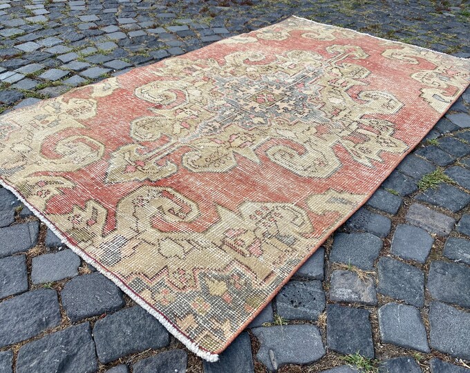 Vintage rug, Turkish rug,  Area rug , Wool rug,  Boho decor, Handmade Carpet  113 x 197 cm = 3,7 x 6,4 ft