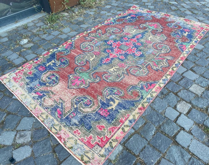 Turkish vintage rug, Bohemian wool rug, Oriental rug, Area rug, Bathroom rug, Decor rug, Carpet 115 x 218 cm = 3,7 x 7,1 ft