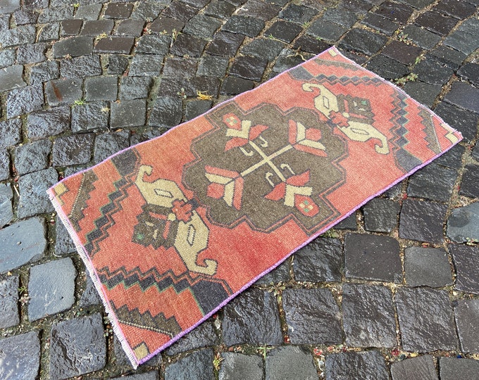 Carpet, Turkish rug, Small rug, Vintage rug, Kilim, Handmade rug, Bohemian rug, Wool rug, Home decor | 47 x 89 cm = 1,5 x 2,9 ft