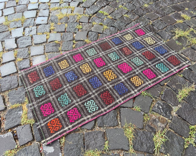 Turkish rug, Vintage rug, Small Rug, Doormat, Home decor, Wool rug, Handmade rug, Carpet, Kilim |  53 x 101 cm = 1,7 x 3,3 ft