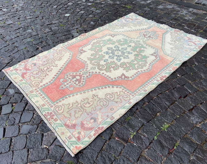 Wool rug, Area Rug, Turkish rug, Home decor, Vintage rug,  Handmade rug, Carpet, Kilim | 129 x 210 cm = 4,2 x 6,8 ft